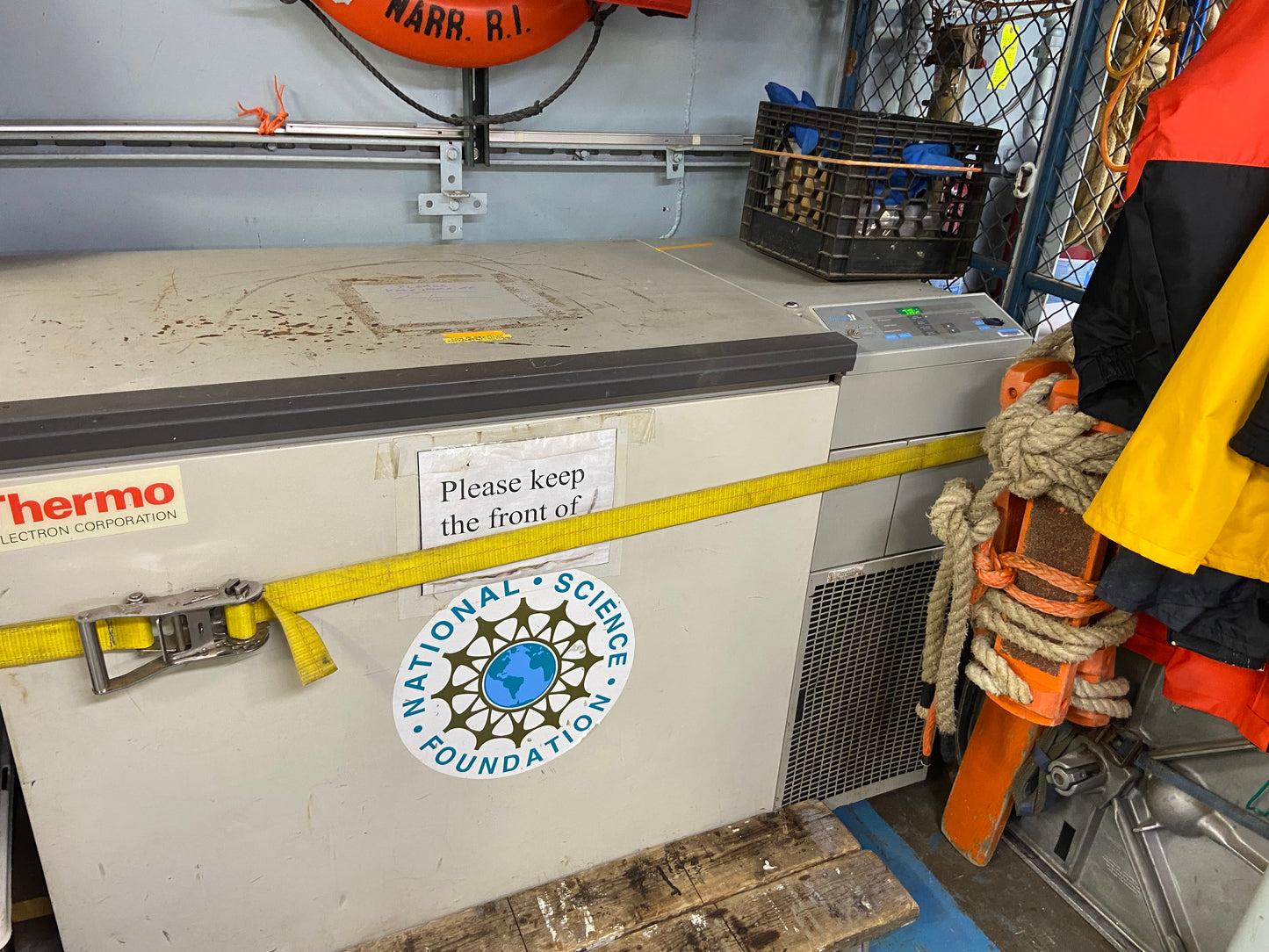 -80 Thermo Scientific freezer